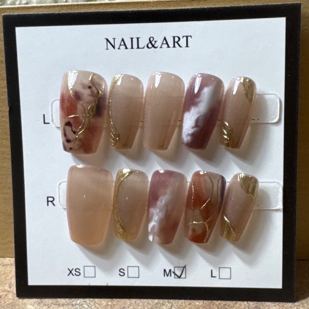 Neutral Marble & Gold Accent Press-On Nails – Medium Size Only‎